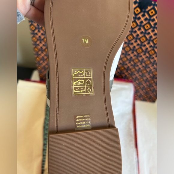 Tory Burch Miller Patent Leather Sandal Size 7 Malta Gray - Picture 10 of 12